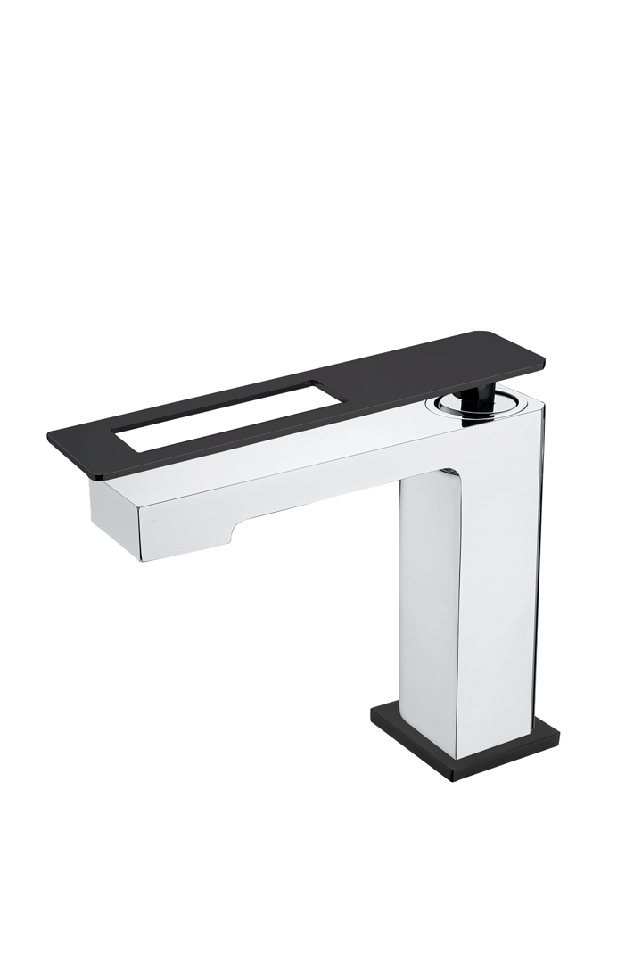 Смеситель для раковины Boheme Q ChromeBlack 141-CRB