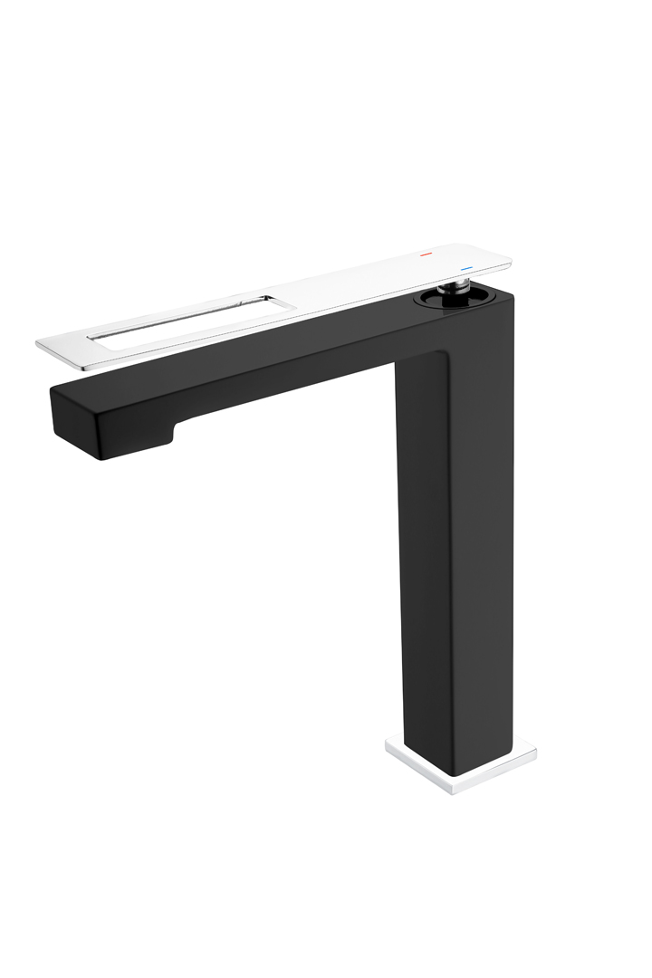 Смеситель для раковины Boheme Q BlackChrome 142-BCR