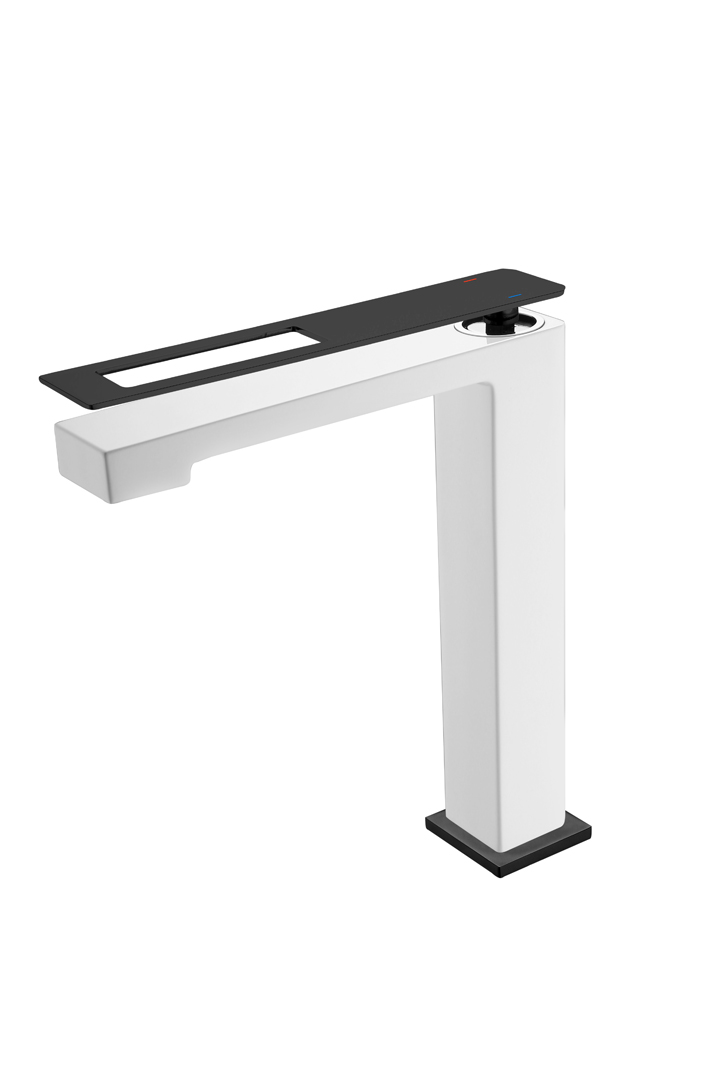 Смеситель для раковины Boheme Q ChromeBlack 142-CRB
